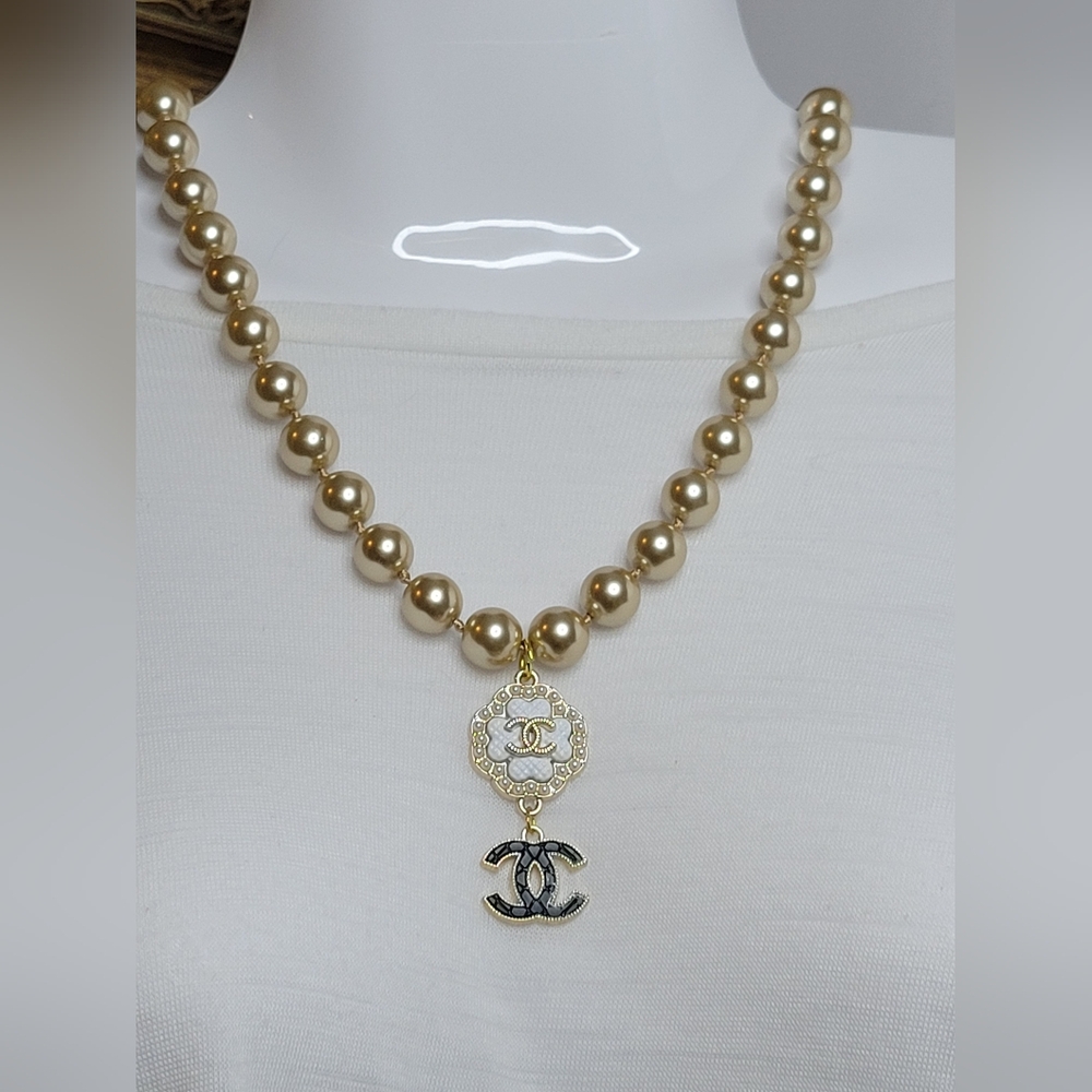 Kenneth J.Lane Signed Vintage Champagne Pearls, Necklace With Chanel Zip Pulls